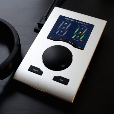 Babyface Pro FS｜フェムト秒精度のクロックで再定義されるプロフェッショナル・モバイル・オーディオインターフェイス