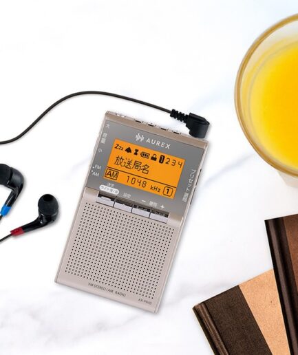 AX-PR40｜漢字表示 & 長時間 LED ライトを搭載した、使い勝手に徹底的にこだわった東芝製ポケットラジオ
