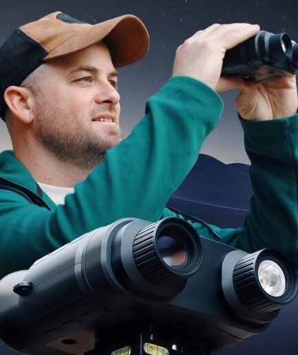 SCOPIX｜暗闇で世界を「理解」する AI スマート暗視バイノキュラー