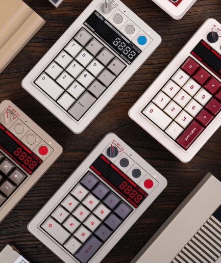 8Bitdo Retro 18｜PC ナンパッド兼電卓、レトロな趣きと高性能を融合したメカニカル入力デバイス