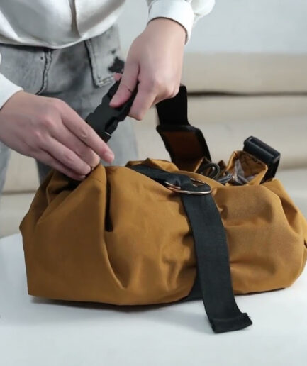 The ONE Square01｜30 秒で 3 形態に変身！防水・高耐久のマルチシートが日常とアウトドアを変える